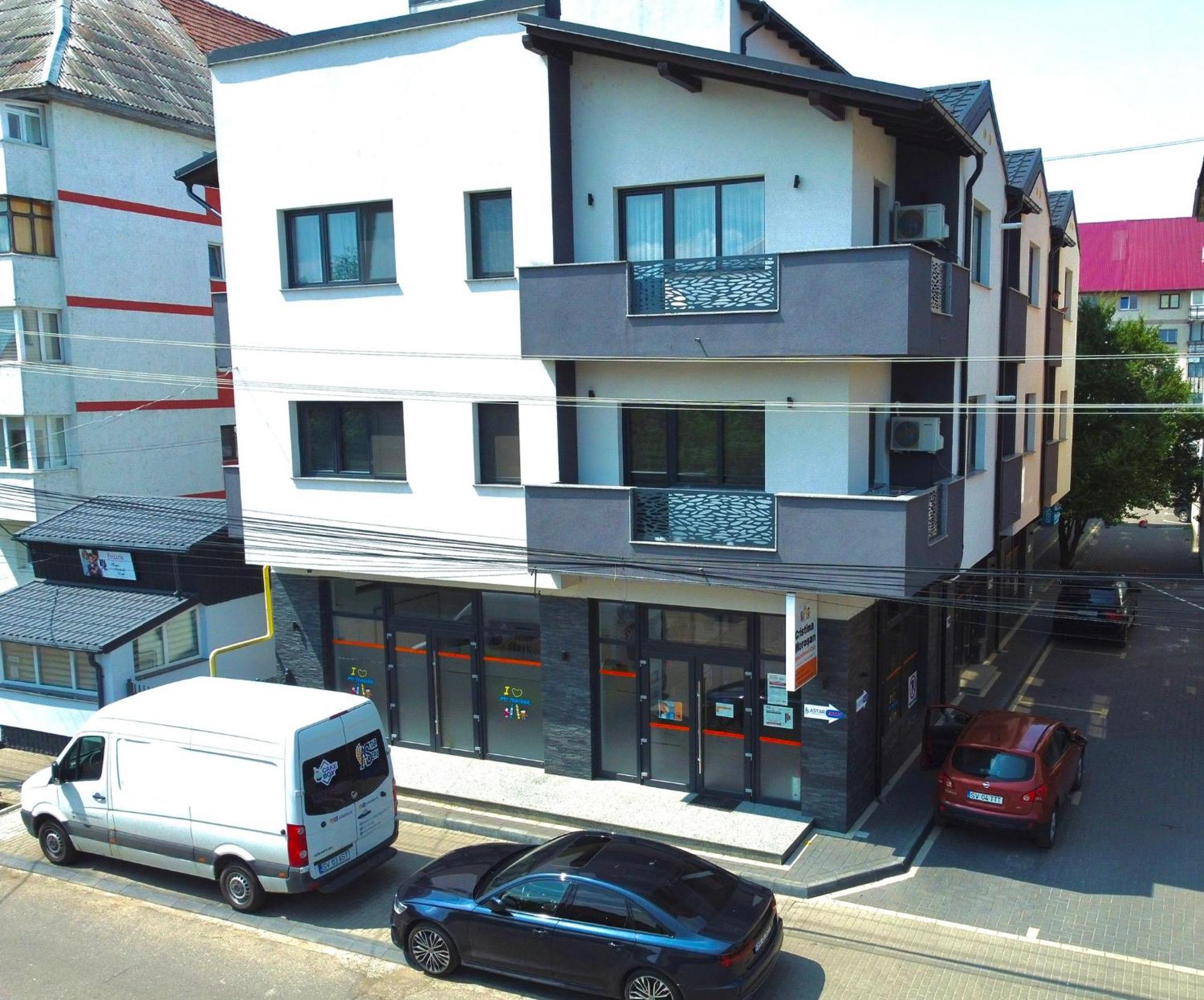 Astar Apartments - Executive Rădăuţi Exteriör bild